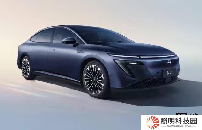 東風(fēng)日產(chǎn)N7純電轎車量產(chǎn)下線，800V平臺(tái)打造，4月預(yù)售能否引爆市場(chǎng)？